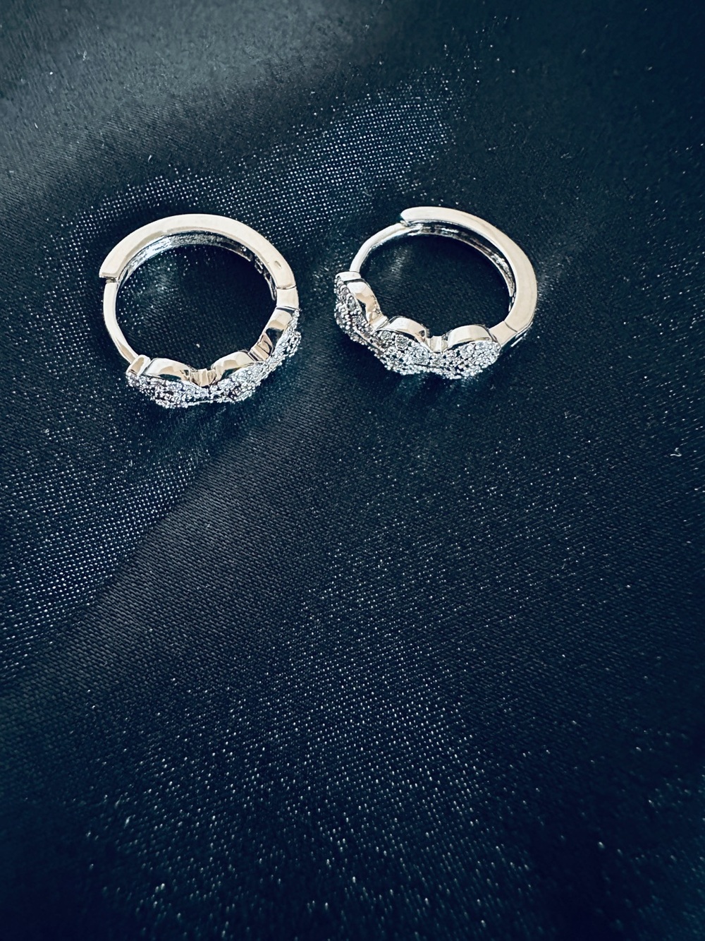 18K White Gold Mini Hoop Earrings, Pretty Bird, New